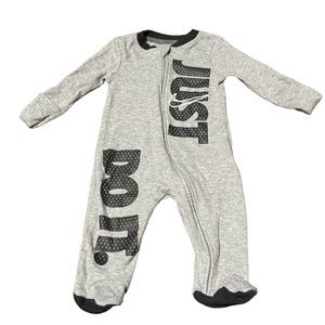 Infant Nike Onesie size 3M